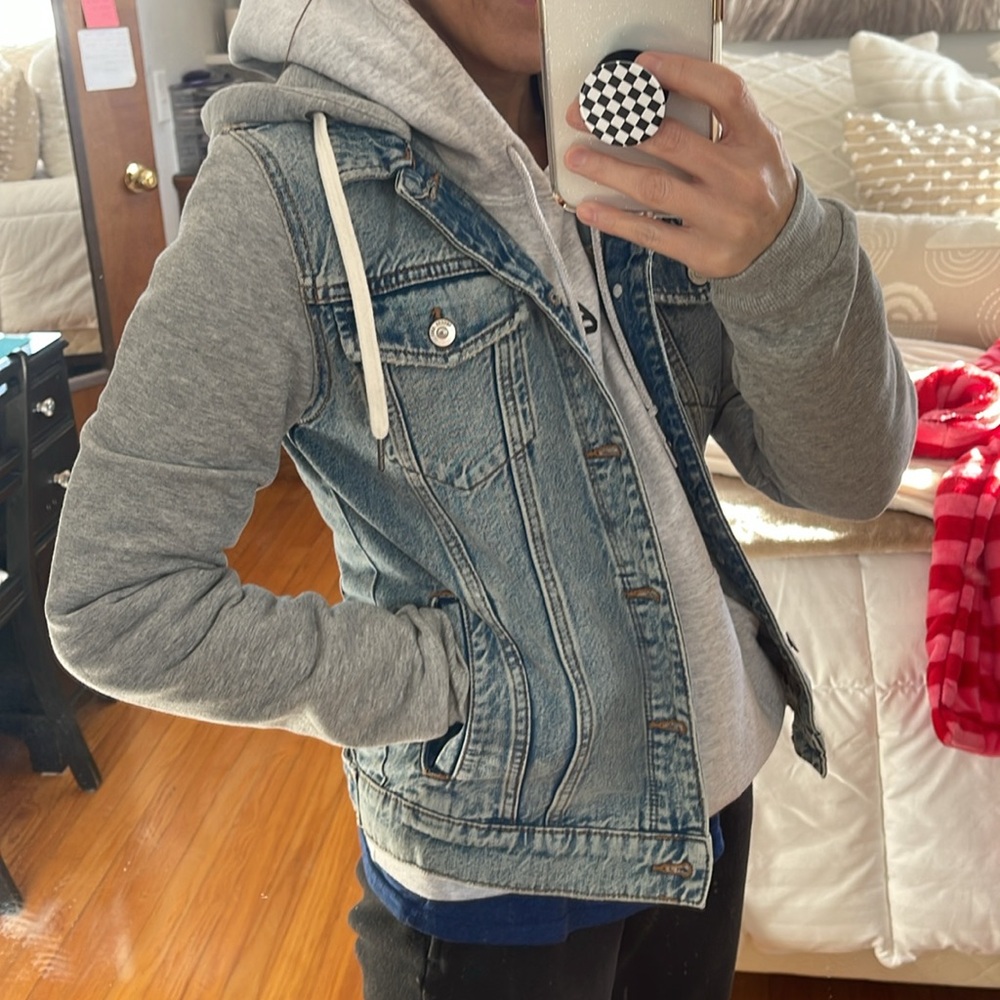 H&M jean jacket hoodie brand new XS